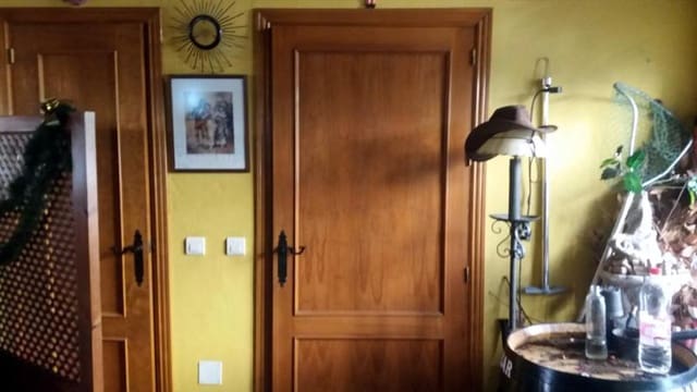 Commercieel te koop in Estepona - € 254.500 (Ref: 3464482)