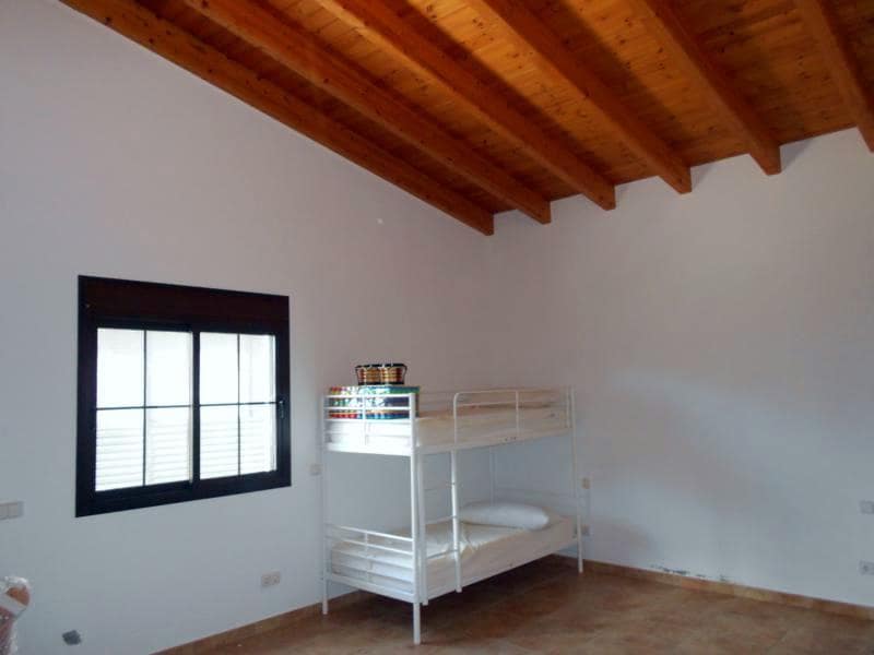 4 soveværelse Villa til salg i Estepona - € 899.000 (Ref: 3464499)