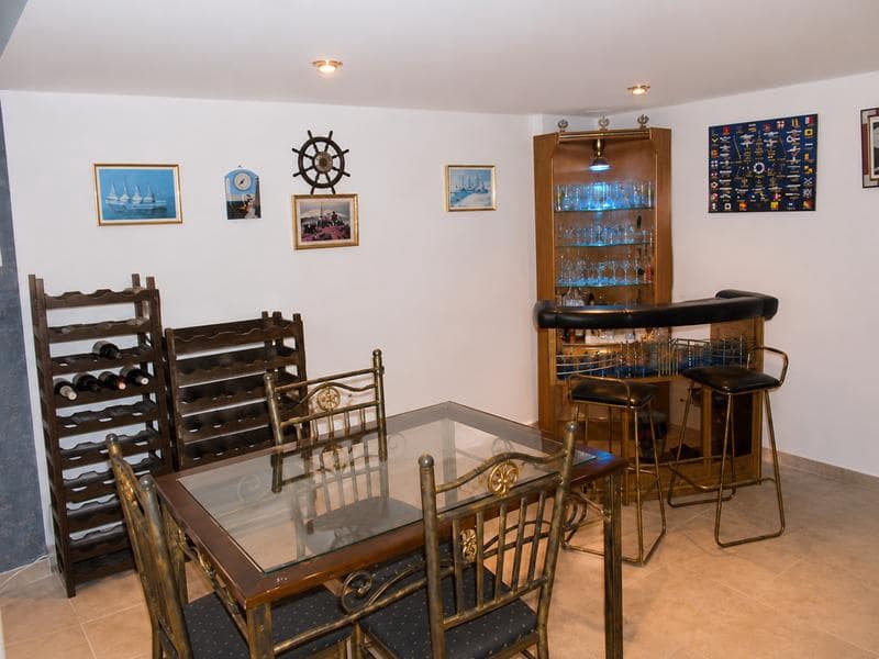 3 sovrum Radhus till salu i Estepona med garage - 743 000 € (Ref: 3464721)