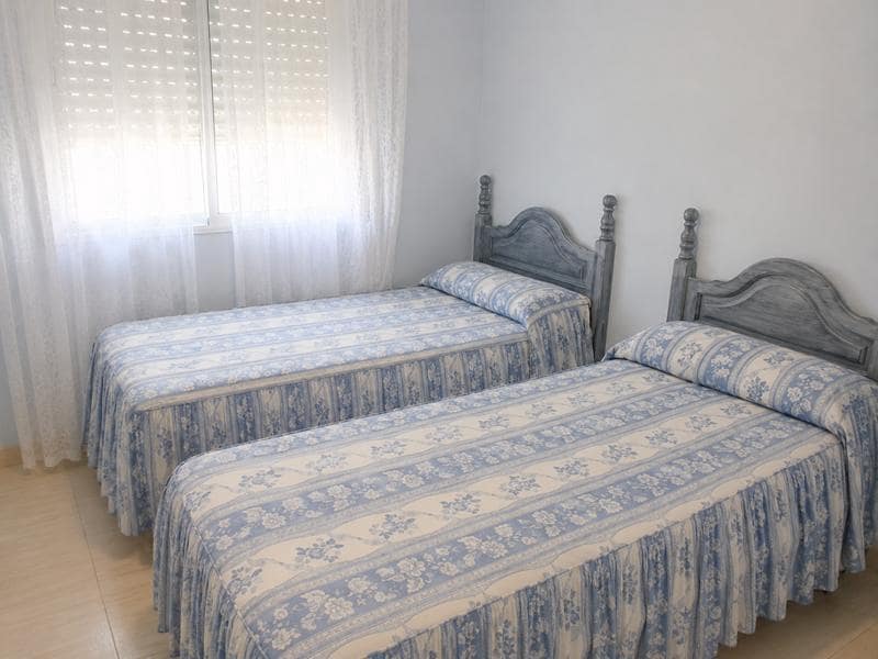 3 sovrum Radhus till salu i Estepona med garage - 743 000 € (Ref: 3464721)