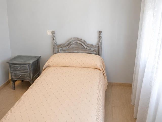 3 sovrum Radhus till salu i Estepona med garage - 743 000 € (Ref: 3464721)
