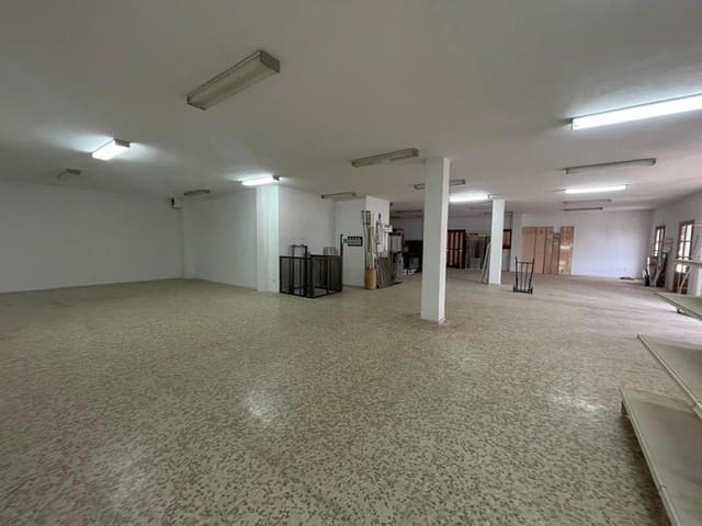 Erhverv til salg i Estepona med garage - € 1.700.000 (Ref: 3467080)