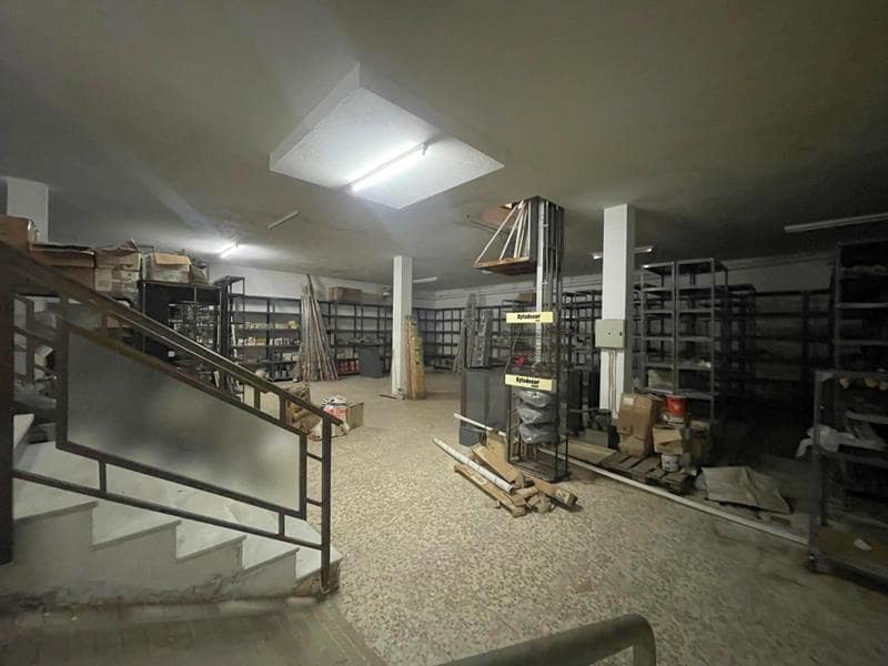 Erhverv til salg i Estepona med garage - € 1.700.000 (Ref: 3467080)