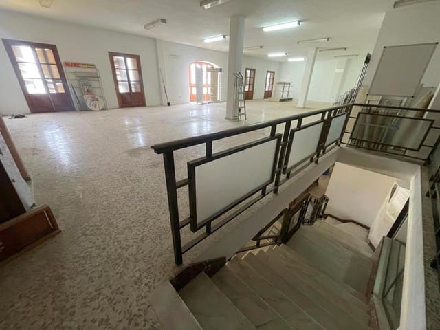 Erhverv til salg i Estepona med garage - € 1.700.000 (Ref: 3467080)