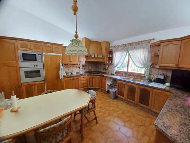 5 Zimmer Villa zu verkaufen in Estepona mit Pool Garage - 2.500.000 € (Ref: 3497509)