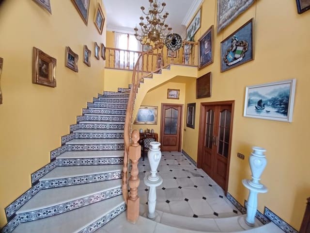 5 Zimmer Villa zu verkaufen in Estepona mit Pool Garage - 2.500.000 € (Ref: 3497509)