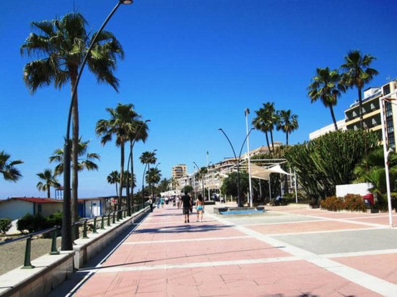 Erhverv til salg i Estepona - € 700.000 (Ref: 4158819)