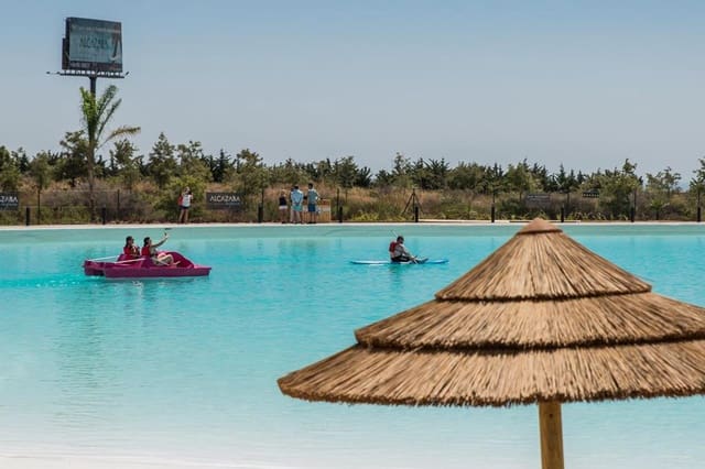 2 bedroom Flat for sale in Estepona with pool garage - € 580,000 (Ref: 4158833)