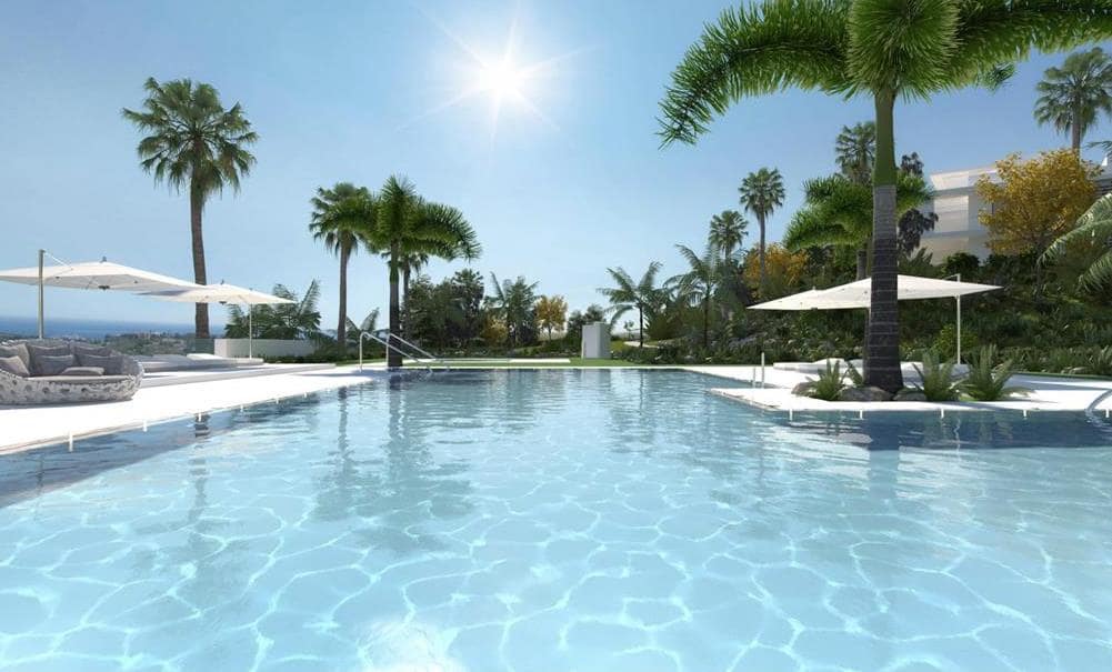 2 bedroom Flat for sale in Estepona with pool garage - € 580,000 (Ref: 4158833)