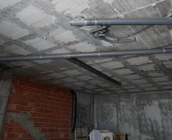 Kommersiell til salgs i Estepona - € 159 000 (Ref: 4158860)