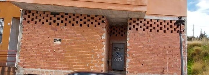 Kommersiell til salgs i Estepona - € 159 000 (Ref: 4158860)