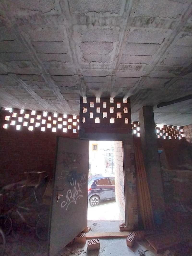 Kommersiell til salgs i Estepona - € 159 000 (Ref: 4158860)