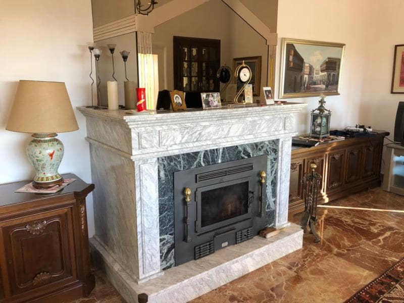 6 bedroom Villa for sale in Estepona with pool - € 1,200,000 (Ref: 4158925)