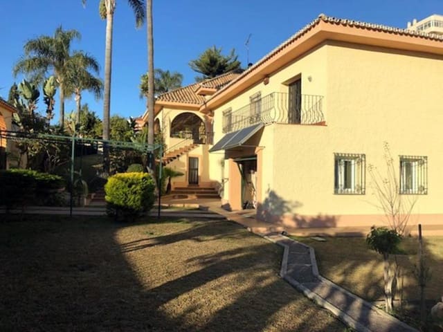 6 camera da letto Villa in vendita in Estepona con piscina - 1.200.000 € (Rif: 4158925)