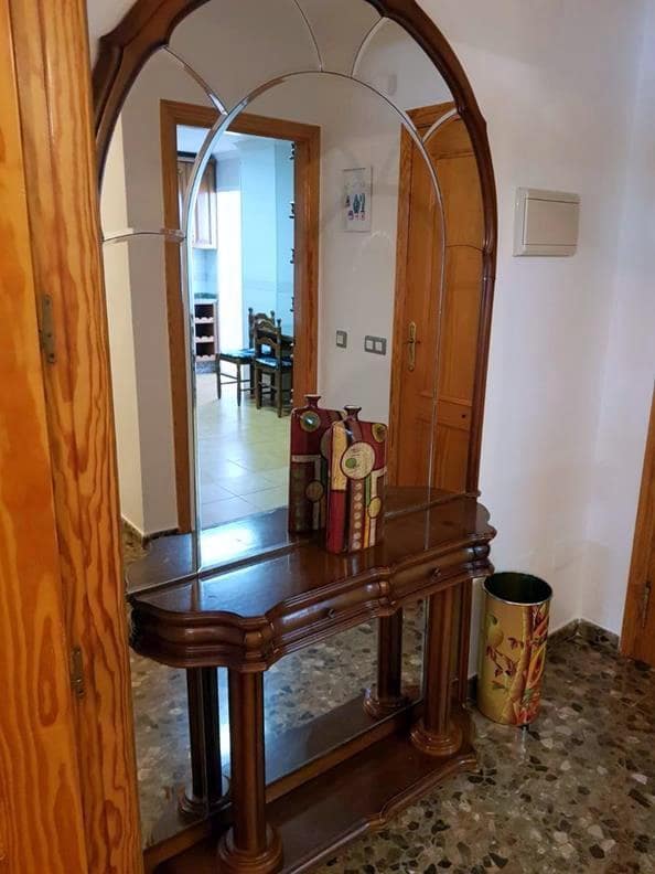3 slaapkamer Flat te huur in Malaga stad - € 1.400 (Ref: 4164977)