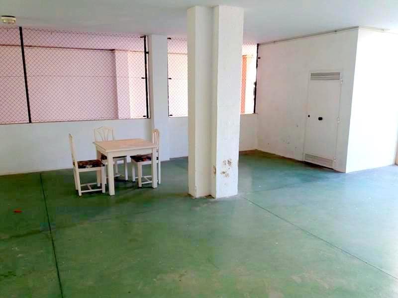 3 slaapkamer Flat te huur in Malaga stad - € 1.400 (Ref: 4164977)
