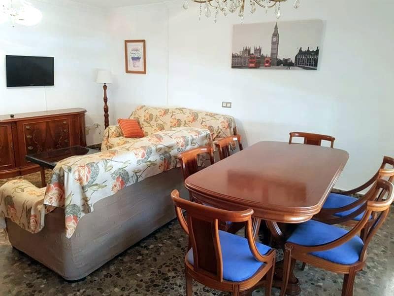 3 slaapkamer Flat te huur in Malaga stad - € 1.400 (Ref: 4164977)
