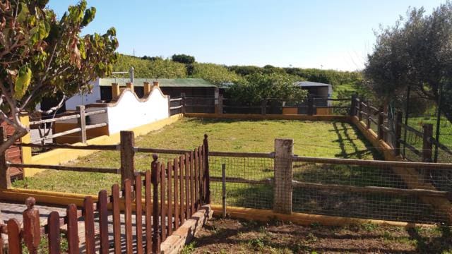 3 bedroom Villa for sale in Estepona with pool garage - € 763,500 (Ref: 4320020)