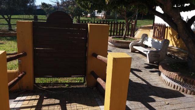 3 bedroom Villa for sale in Estepona with pool garage - € 763,500 (Ref: 4320020)