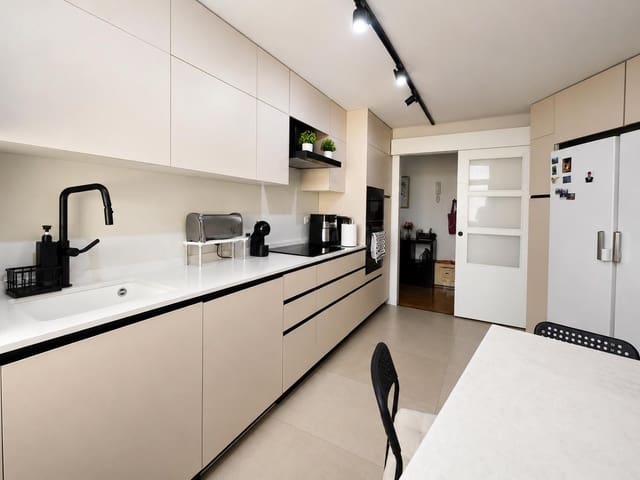 4 quarto Apartamento para venda em El Consul, Málaga cidade com piscina - 395 000 € (Ref: 6459755)