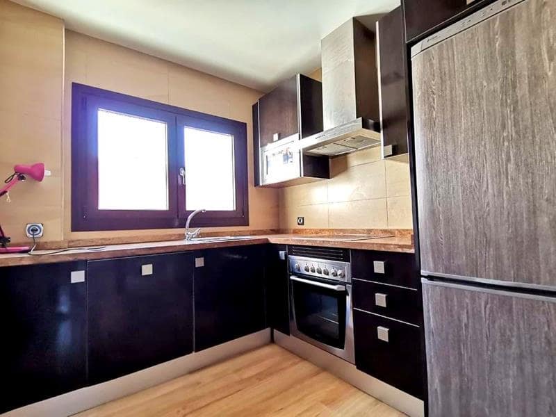 2 soveværelse Lejlighed til leje i Malaga by med garage - € 1.300 (Ref: 6581039)