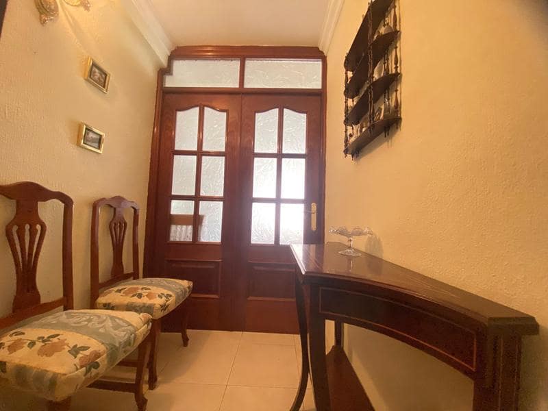 Piso de 3 habitaciones en Málaga ciudad en venta con garaje - 270.000 € (Ref: 8930773)