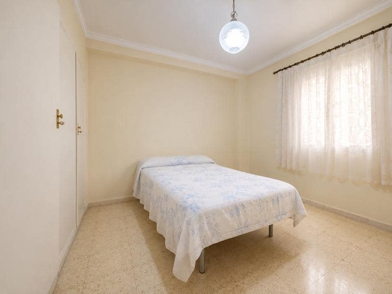 3 soveværelse Lejlighed til salg i Malaga by med garage - € 270.000 (Ref: 8930773)