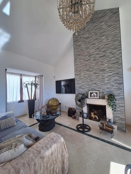 4 sovrum Hus till salu i Casares med pool - 764 400 € (Ref: 8930784)