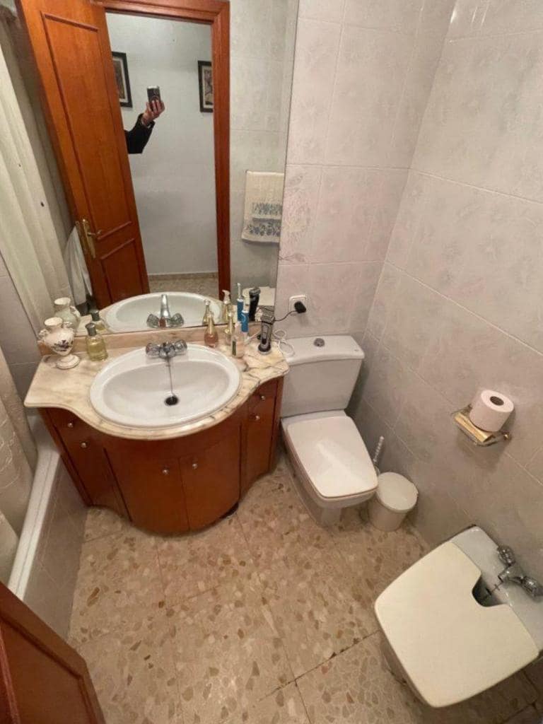 Piso de 3 habitaciones en Estepona en venta - 395.000 € (Ref: 8930793)