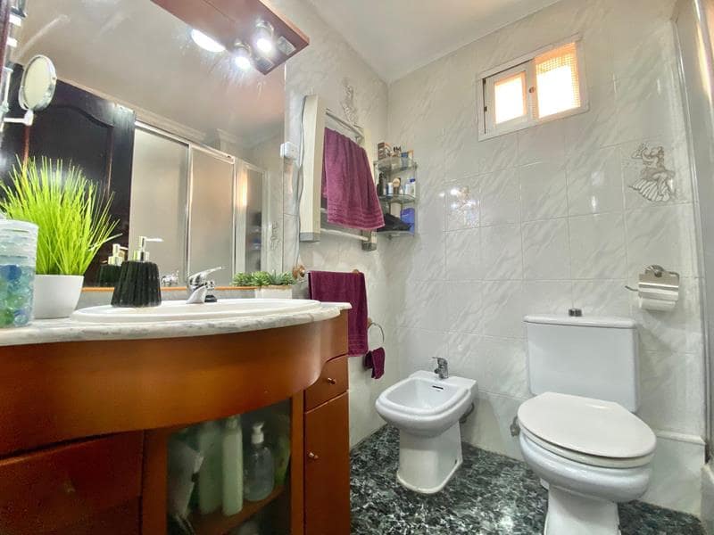 Appartement de 3 chambres à louer à Malaga ville - 1 300 € (Ref: 8930800)