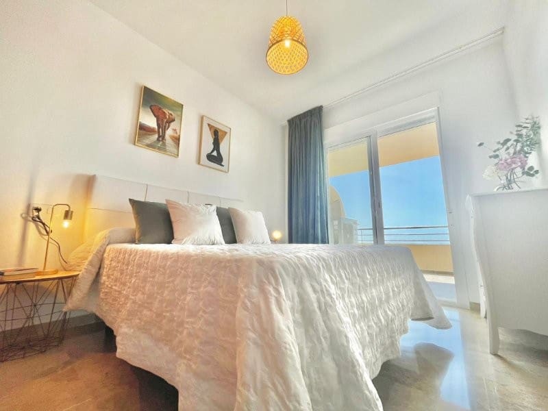 2 bedroom Flat for rent in San Luis de Sabinillas with pool garage - € 1,450 (Ref: 8930809)