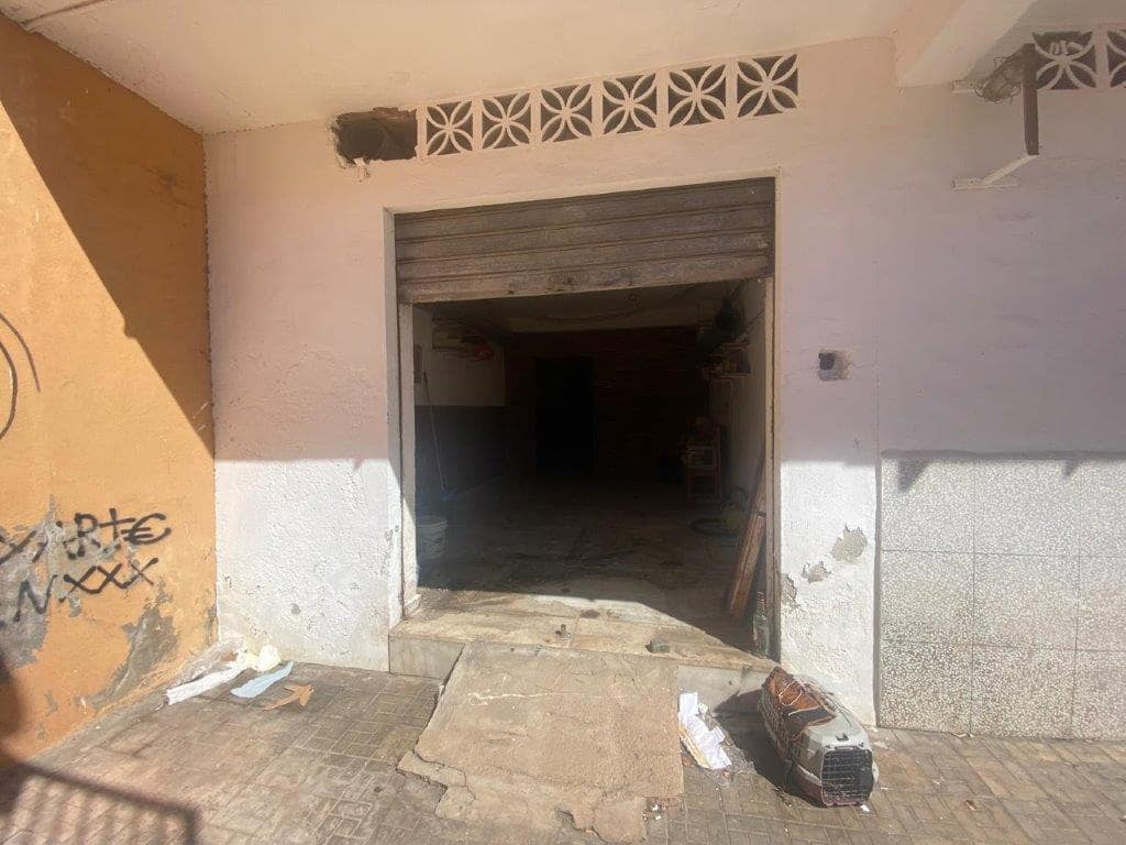 Gewerbe zu verkaufen in Malaga Stadt - 97.550 € (Ref: 8930854)