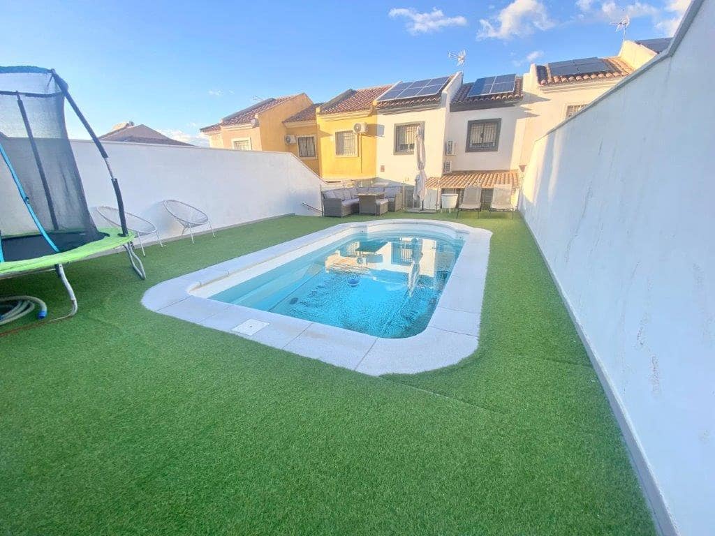 3 sypialnia Dom szeregowy na sprzedaż w Miasto Malaga z garażem - 497 000 € (Ref: 8930870)