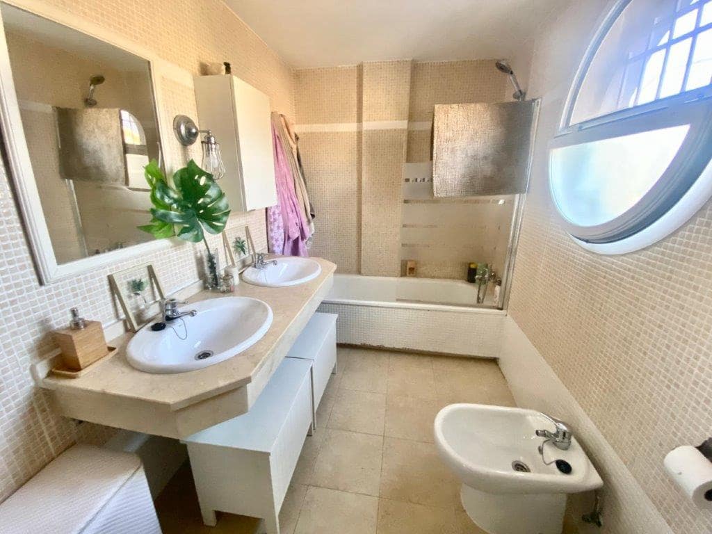 3 sypialnia Dom szeregowy na sprzedaż w Miasto Malaga z garażem - 497 000 € (Ref: 8930871)