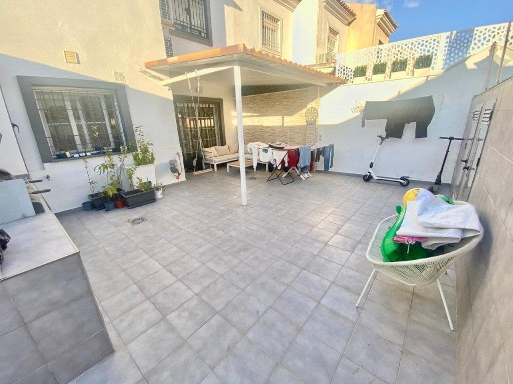 3 sypialnia Dom szeregowy na sprzedaż w Miasto Malaga z garażem - 497 000 € (Ref: 8930871)