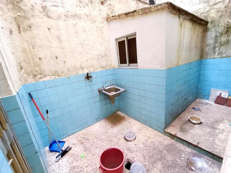 Erhverv til salg i Estepona - € 196.500 (Ref: 8930880)