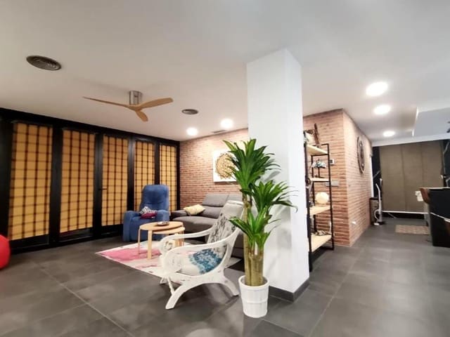 2 soverom Leilighet til salgs i Centro, Málaga by med garasje - € 625 700 (Ref: 8930887)