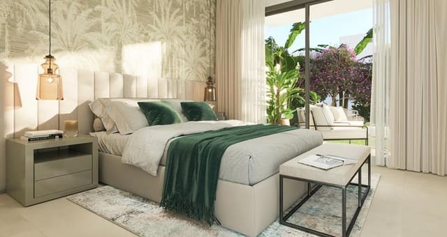 3 soveværelse Penthouse til salg i Estepona med swimmingpool garage - € 725.000 (Ref: 8930895)