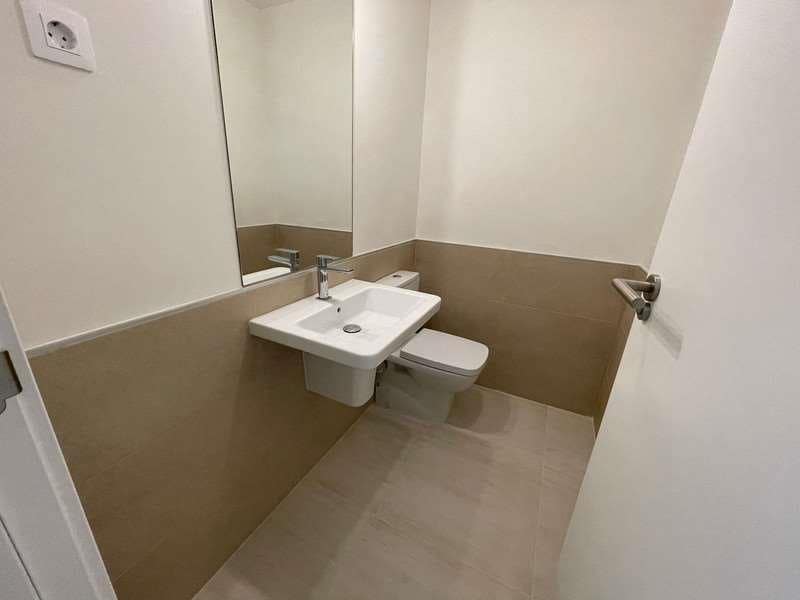 3 soveværelse Penthouse til salg i Estepona med swimmingpool garage - € 700.000 (Ref: 8930912)