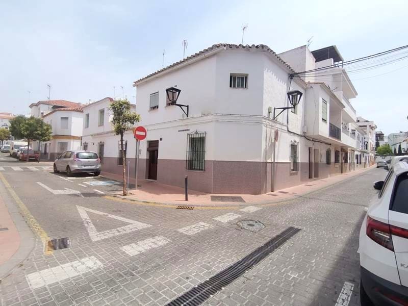 4 sypialnia Dom na sprzedaż w Estepona - 1 060 500 € (Ref: 8930915)