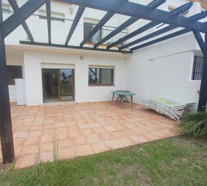 4 quarto Moradia em Banda para venda em San Luis de Sabinillas com piscina - 485 000 € (Ref: 8930916)
