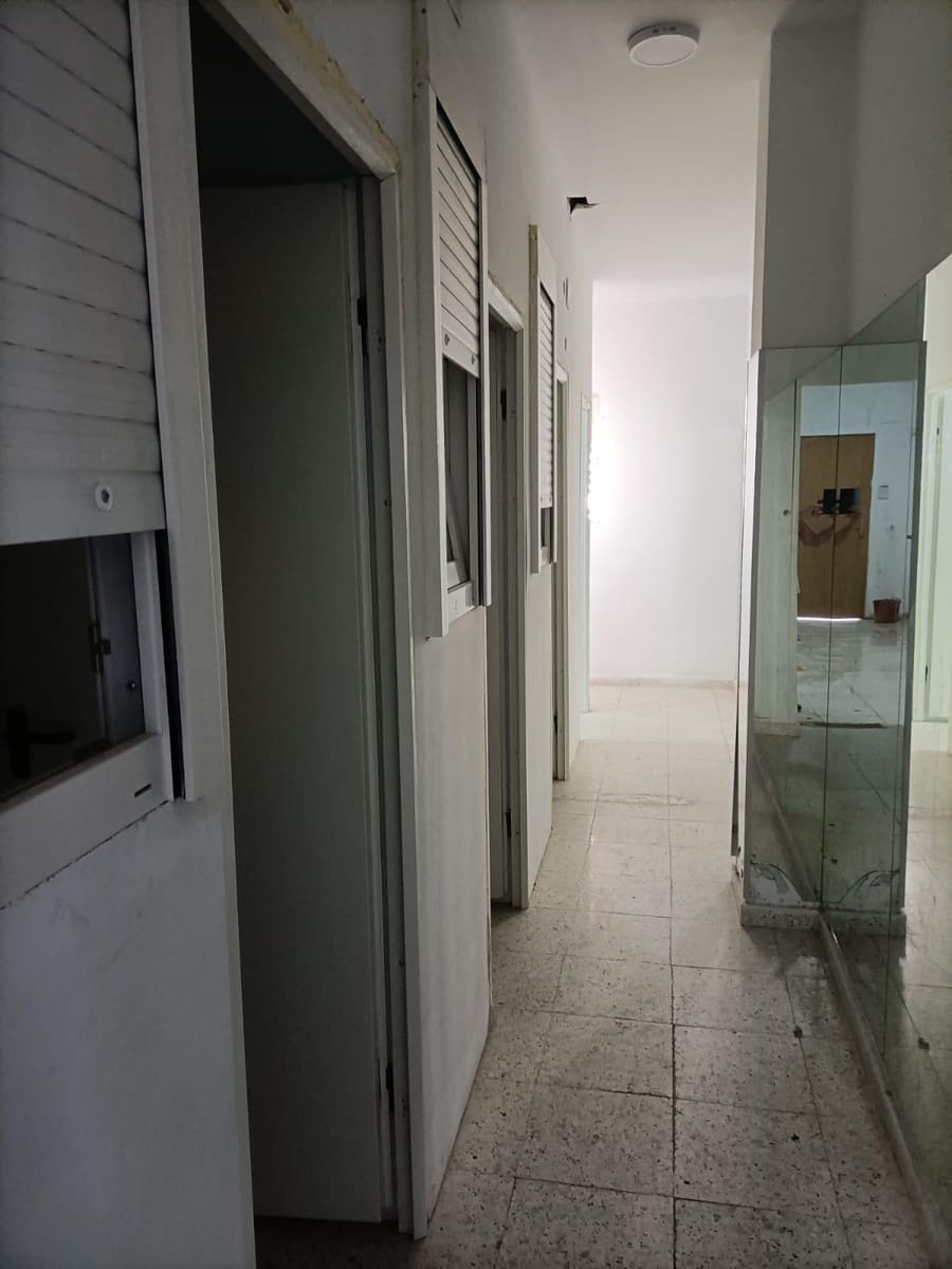 Erhverv til salg i San Luis de Sabinillas - € 187.890 (Ref: 8930918)