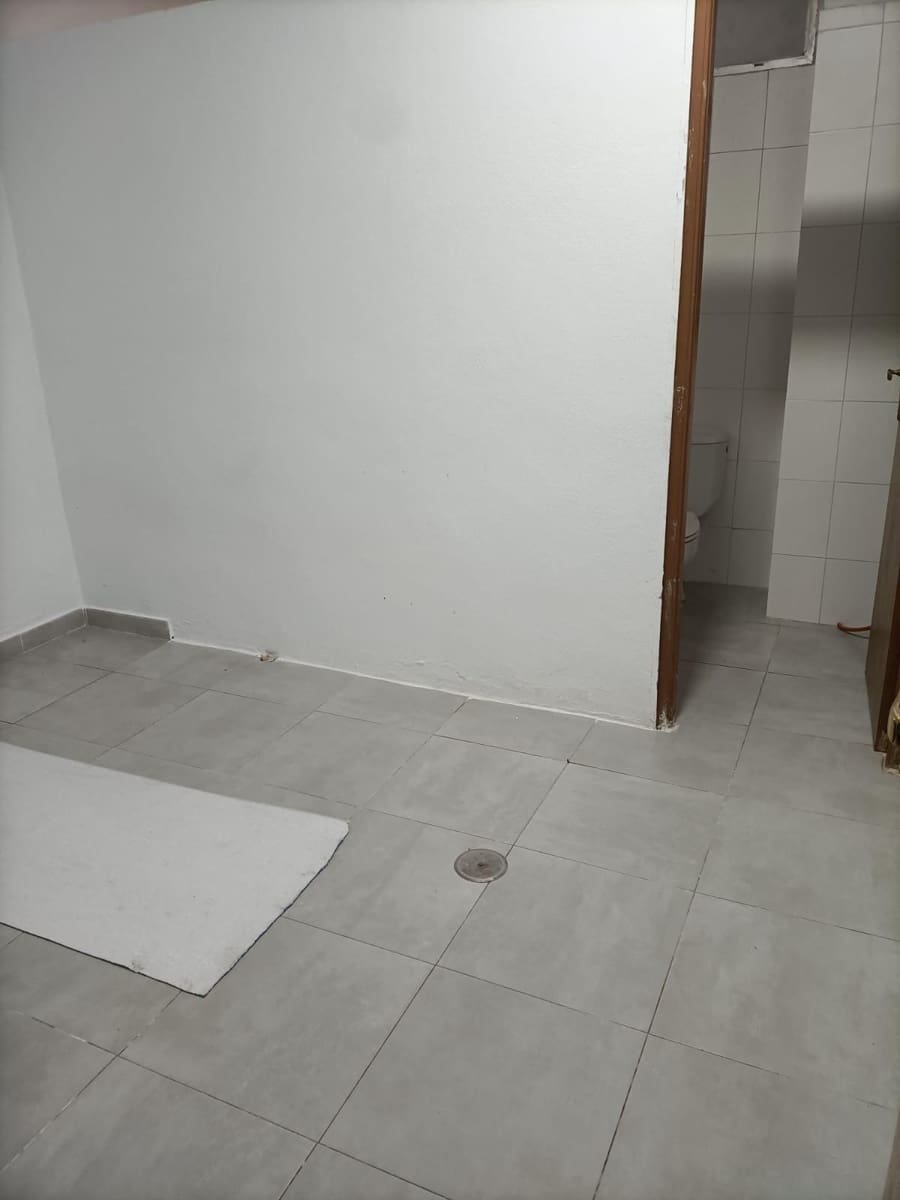 Erhverv til salg i San Luis de Sabinillas - € 187.890 (Ref: 8930918)