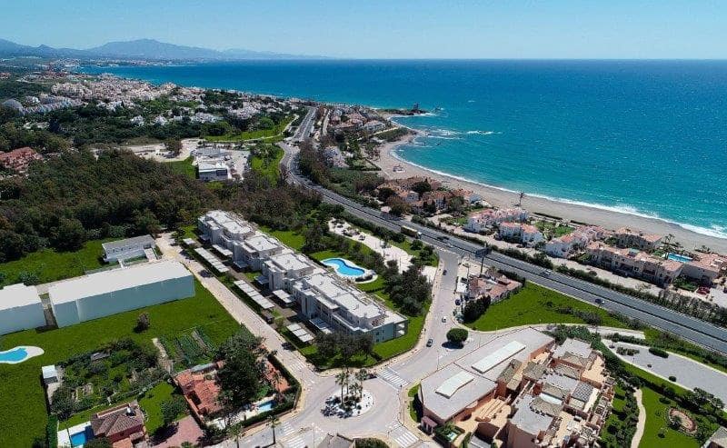 Piso de 3 habitaciones en Casares en venta con piscina - 535.000 € (Ref: 8930926)