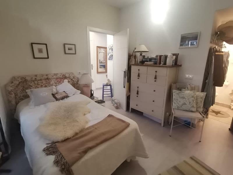 Casa de 2 habitaciones en Estepona en venta con piscina - 635.000 € (Ref: 8930945)