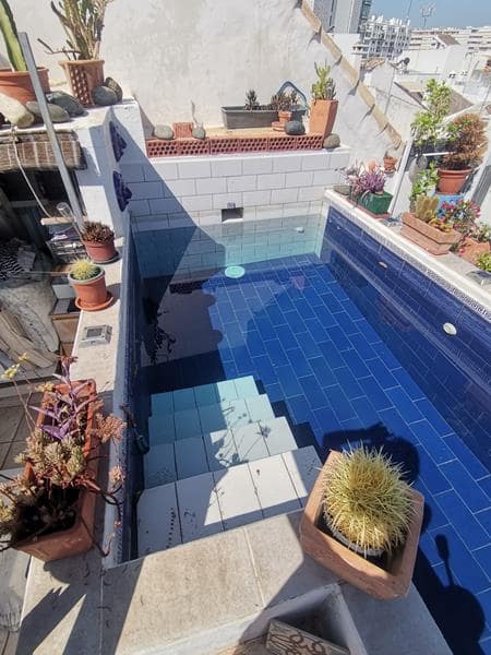 Casa de 2 habitaciones en Estepona en venta con piscina - 635.000 € (Ref: 8930945)
