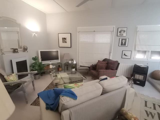 Casa de 2 habitaciones en Estepona en venta con piscina - 635.000 € (Ref: 8930945)