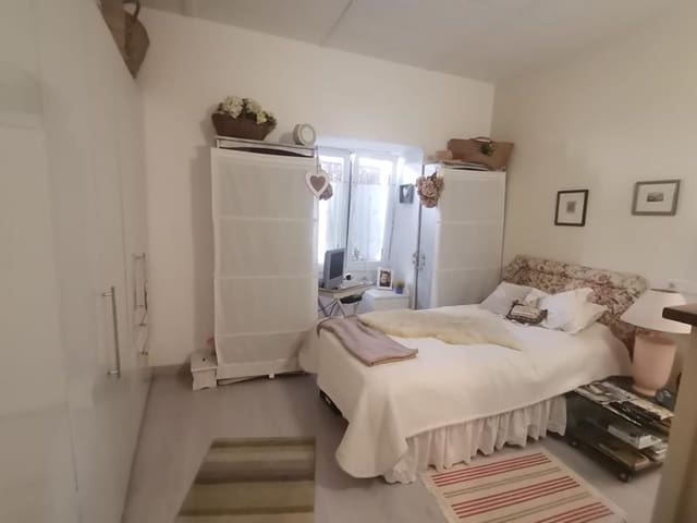 Casa de 2 habitaciones en Estepona en venta con piscina - 635.000 € (Ref: 8930945)