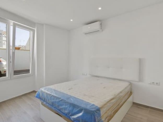 5 soverom Hus til salgs i Estepona - € 600 000 (Ref: 8930955)