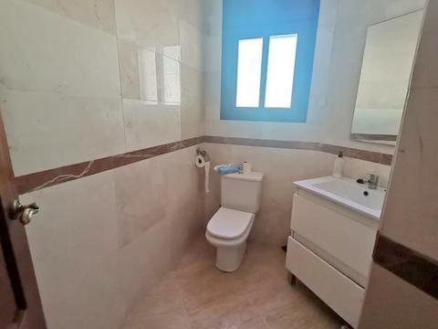 Casa de 4 habitaciones en Estepona en venta - 530.250 € (Ref: 8930965)